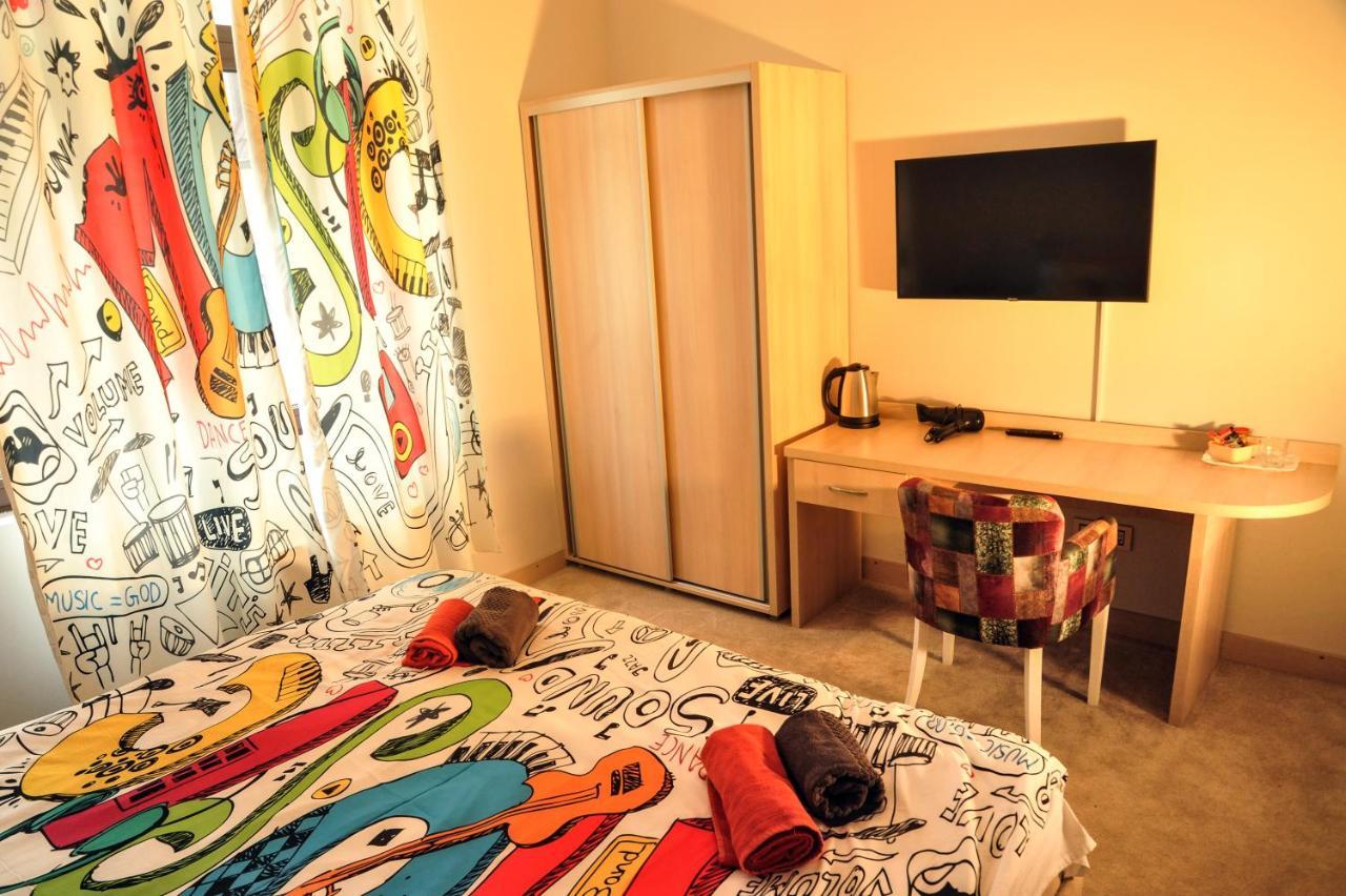 Smart Hotel Ni Buitenkant foto